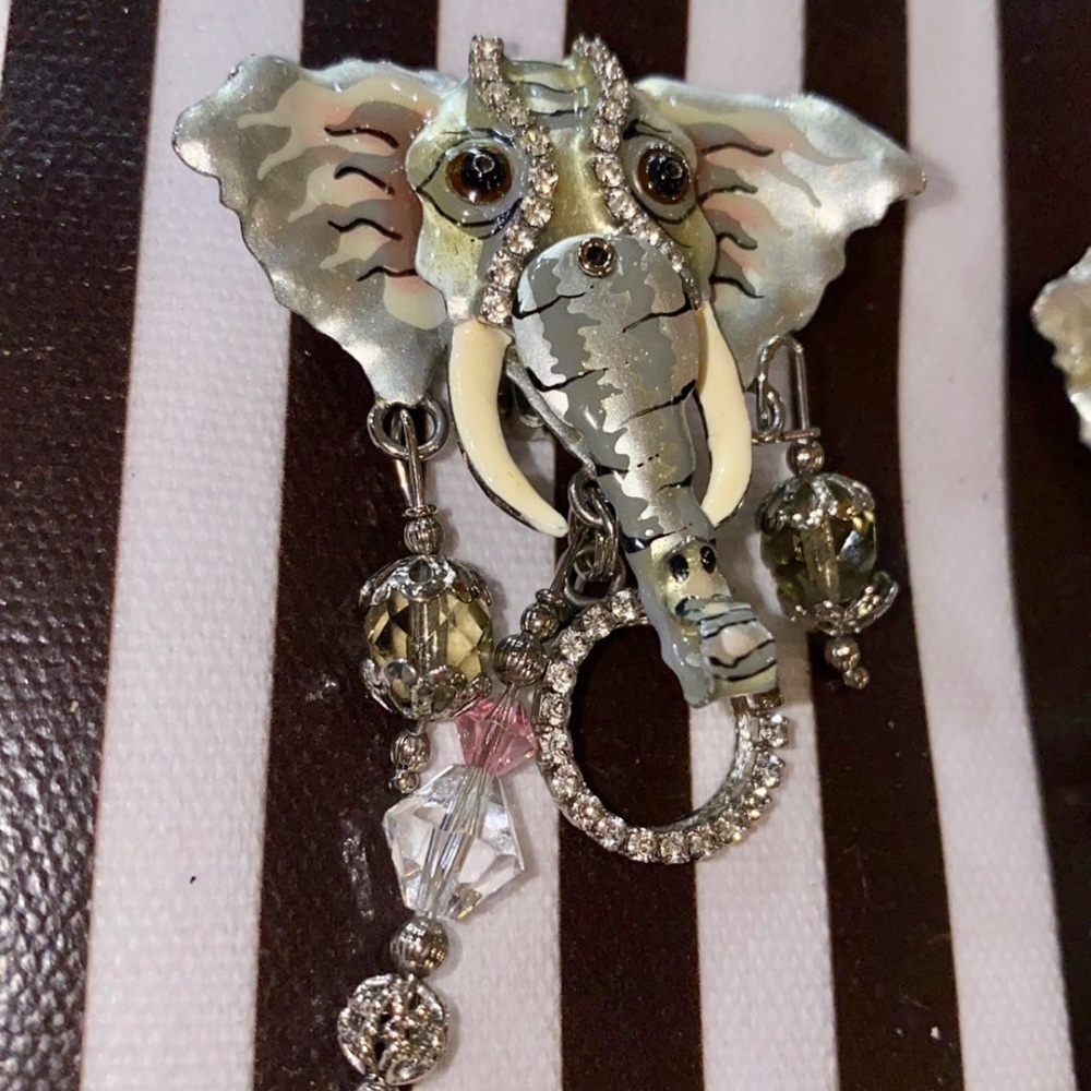 RARE~Lunch at the Ritz~Enamel~Elephant~Clip~Earrings~Vintage
